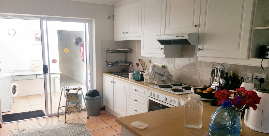 To Let 1 Bedroom Property for Rent in Marina Da Gama Western Cape